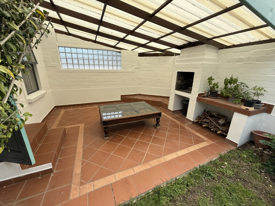 3 Bedroom Property for Sale in Van Der Stel Western Cape